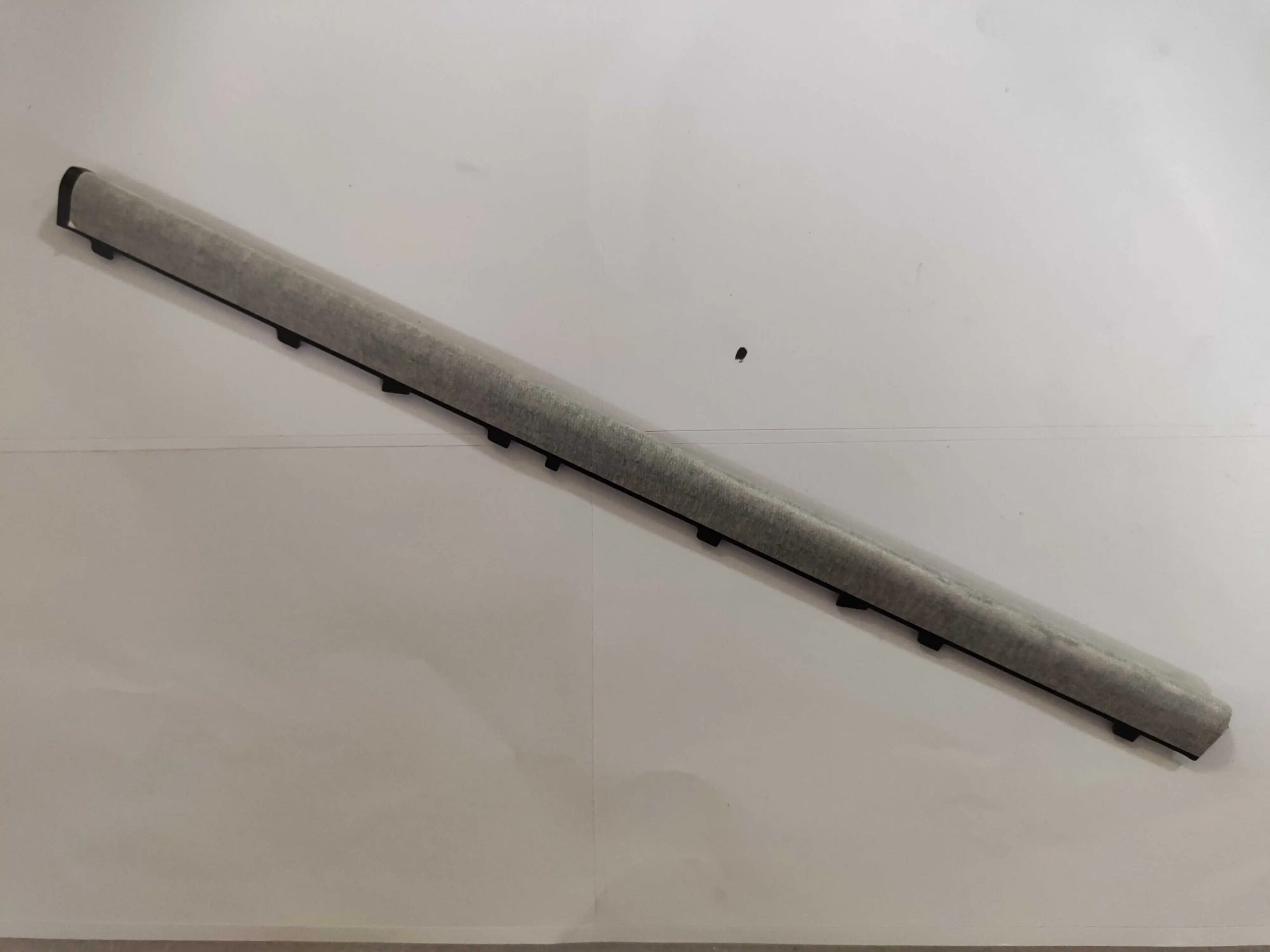 Latitude 7480 E7480 7490 E7490 P73G screen hinge shaft cover bead black gray 02PDG6 - Image 3