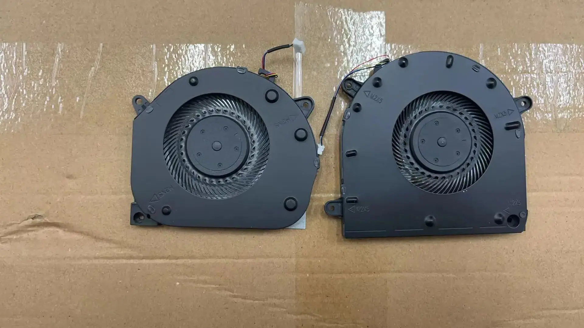 Cooling Fan Lenovo Legion Y540-17IRH Y540-17IRH-PG0 81Q4 5F10S13888 - Image 3
