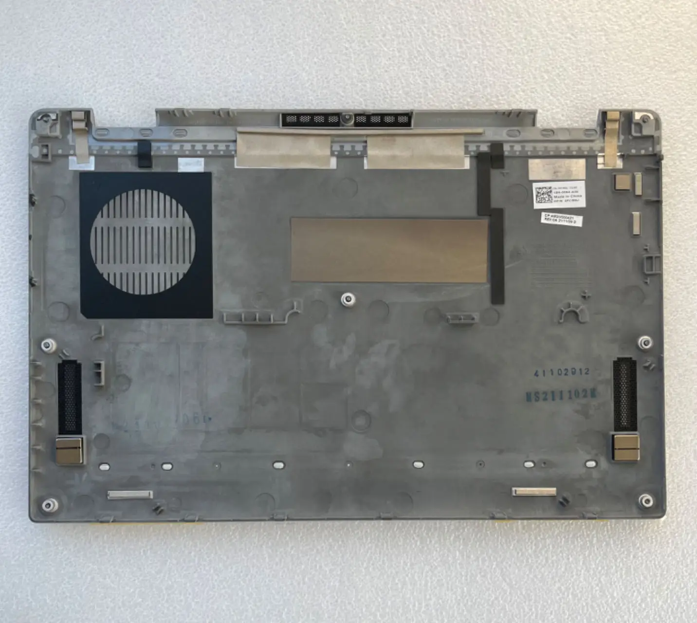 DELL Latitude 7330 E7330 bottom cover base case 0PC9MJ 0CCMJ5 - Image 5